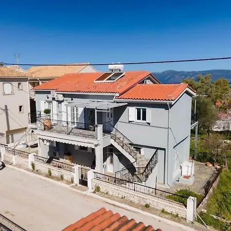 Eleni's House * カラヴォミロス