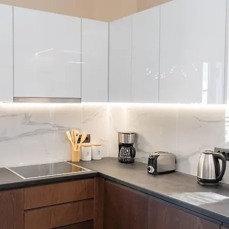 Eleni's House * カラヴォミロス