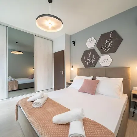 شقة Eleni's House كارافوميلوس