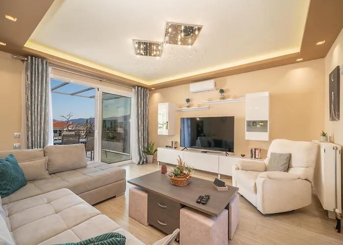 Daire Eleni's House *